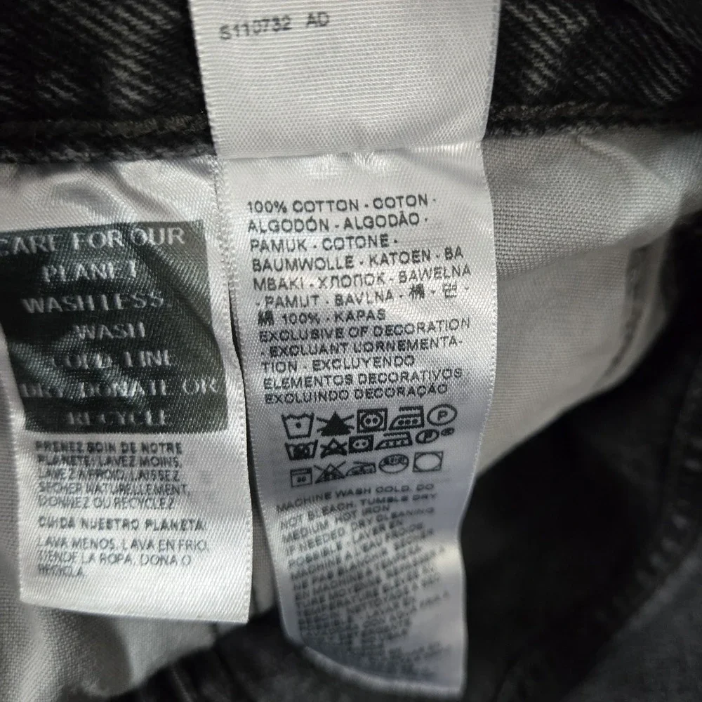 Levis *please carefully